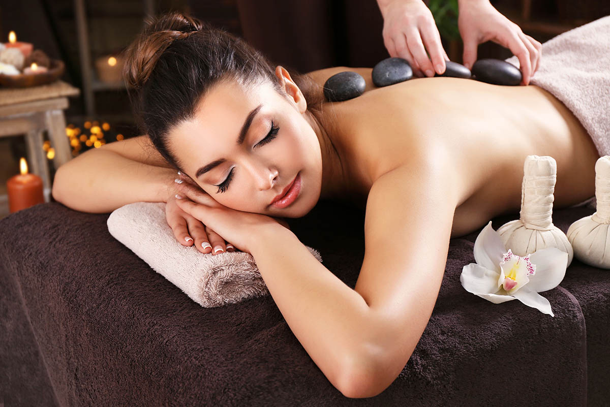 therapeuticspa hot stone massage1